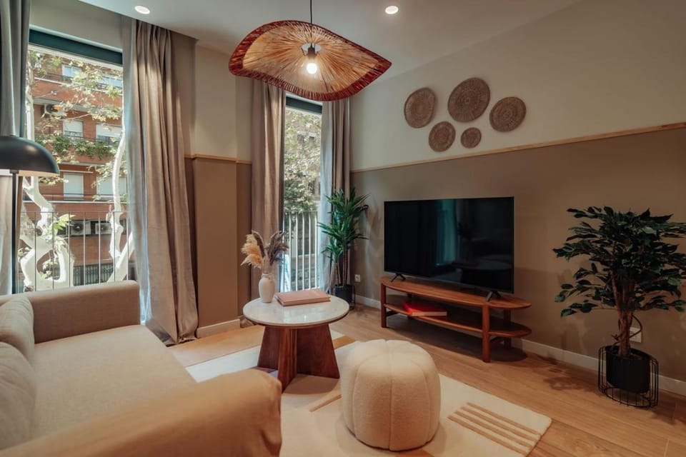 Casa Carlit - 1 bedroom apartment near Plaza Tetuán Apartment in Barcelona