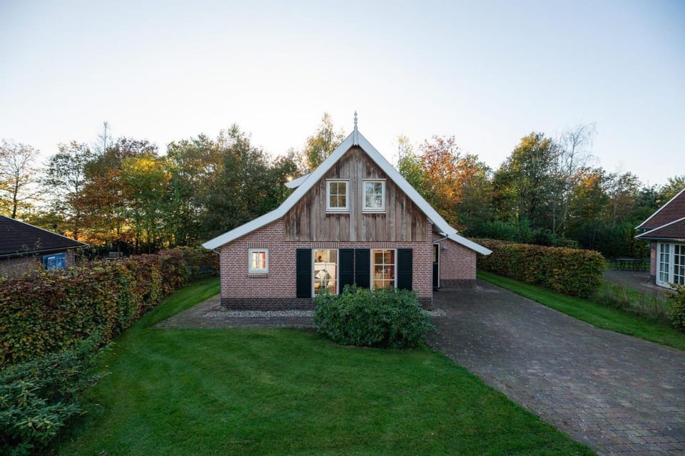 Buitengoed het Lageveld 51 House in Overijssel (province)