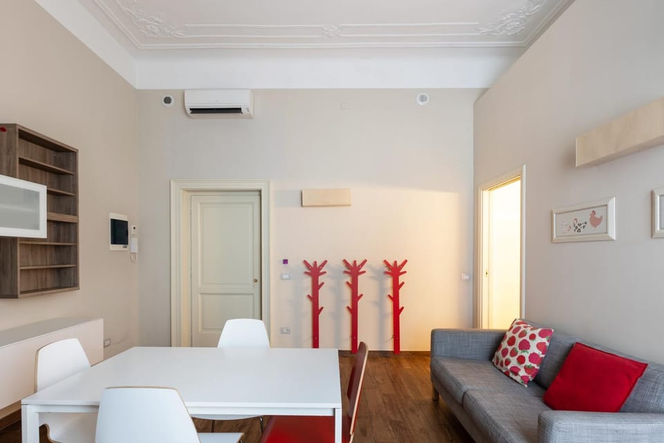TV and multimedia, Dining area