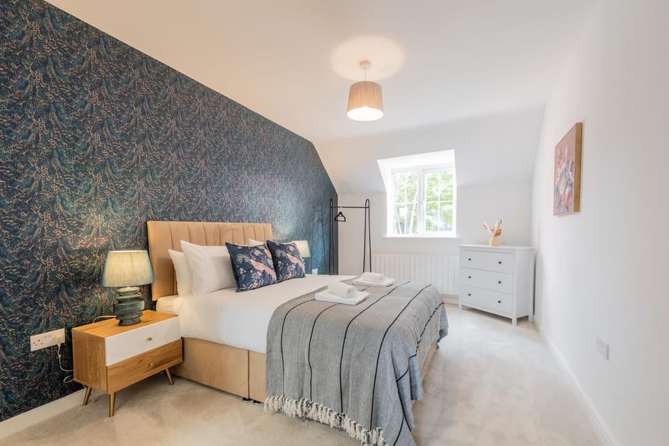 Spacious 5-Bedroom House in Nottingham House in England