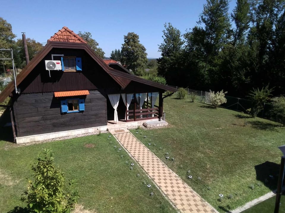 Property building, Natural landscape, Garden, Garden view