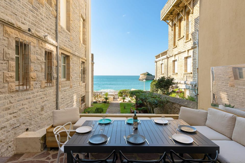 AROHA Apt with terrasse and sea view in Biarritz Apartment in Biarritz