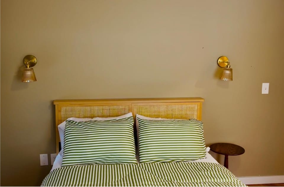 Simple & Convenient Downtown Living Apartment in South Portland