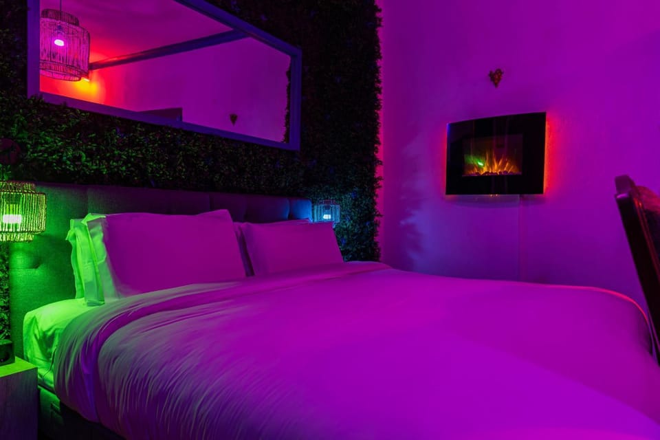 Room in Historical Sintra Center with Snooker - Sintra WOW Bed and Breakfast in Sintra
