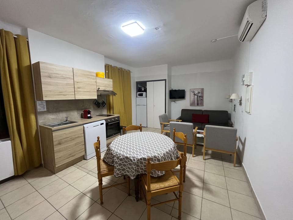T3 entre mer et montagne-Porto Ota Apartment in Ota