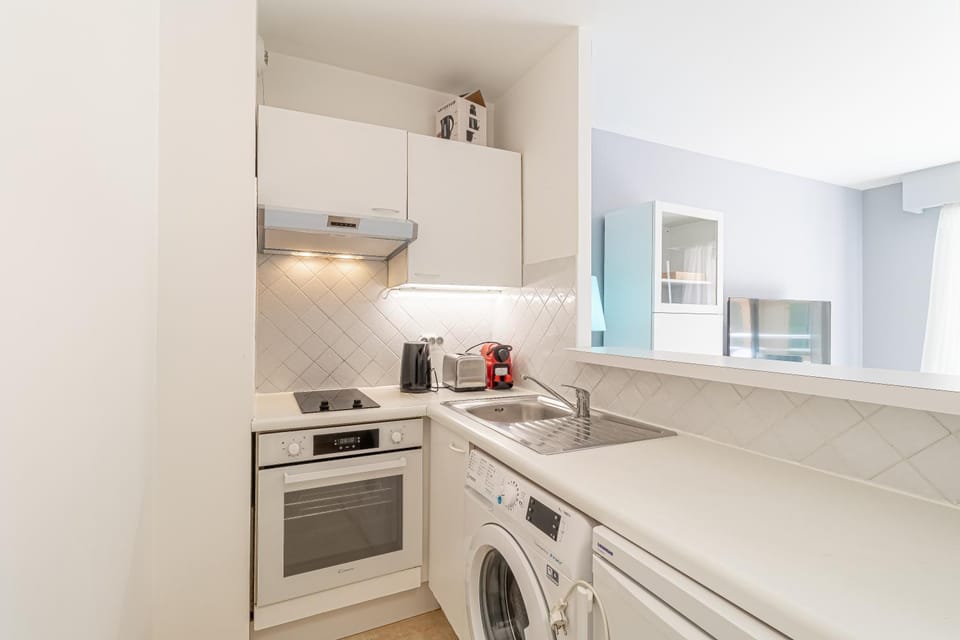 1 room apartment 1 minute from Monaco House in Monaco