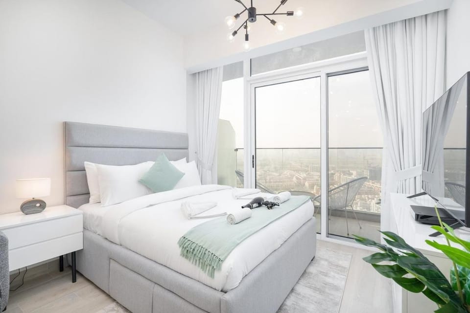 Free housekeeping visits during your stay - StayShort - Calm and comfy Studio apartment at Bloom Heights A in JVC! Apartment in Dubai