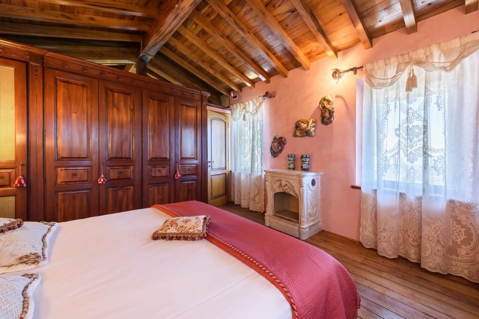 GOLDEN LUXE - Luxury Villa whit Amazing Sea Wiew Pool Apartment in Pietrasanta