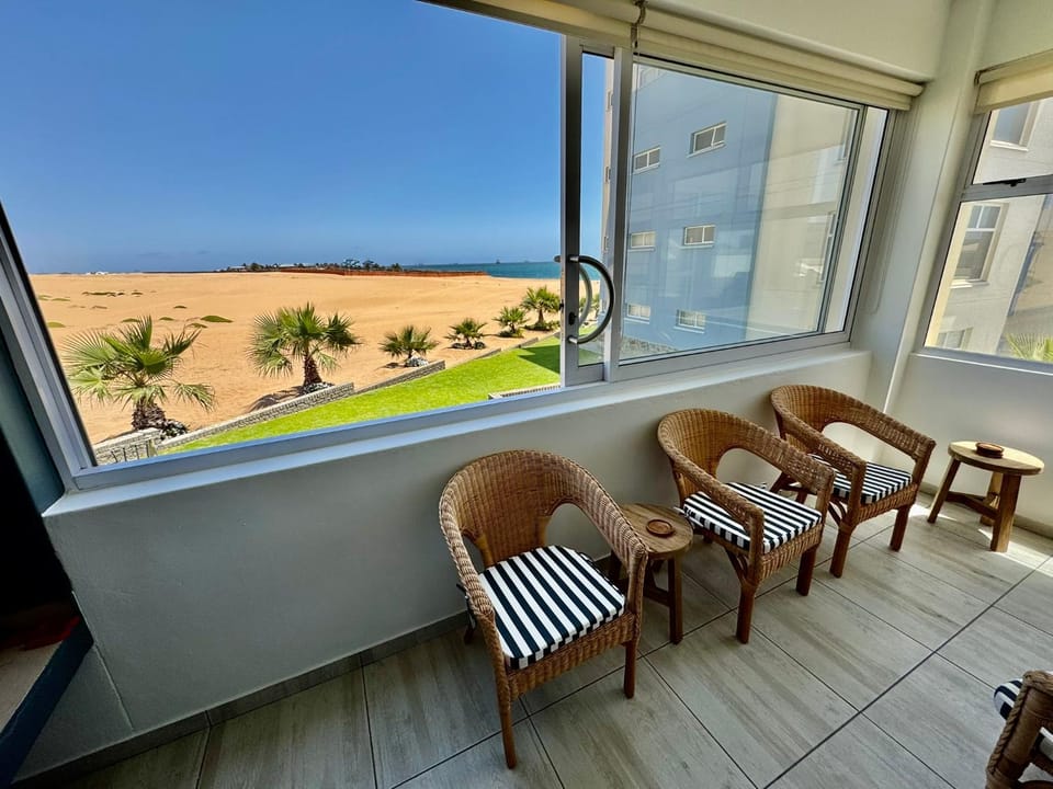 View (from property/room), Balcony/Terrace, Seating area