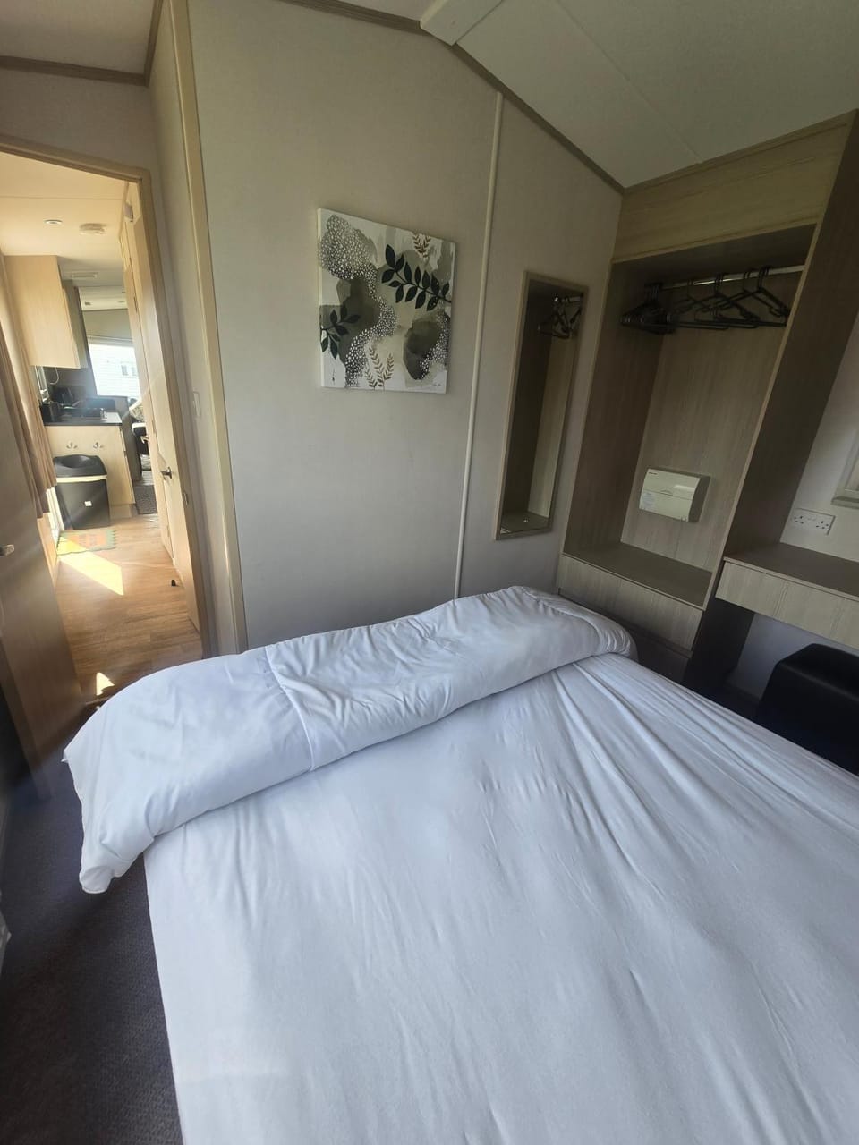 Caravan Paul Sleeps 6 with Free Parking House in Rhyl