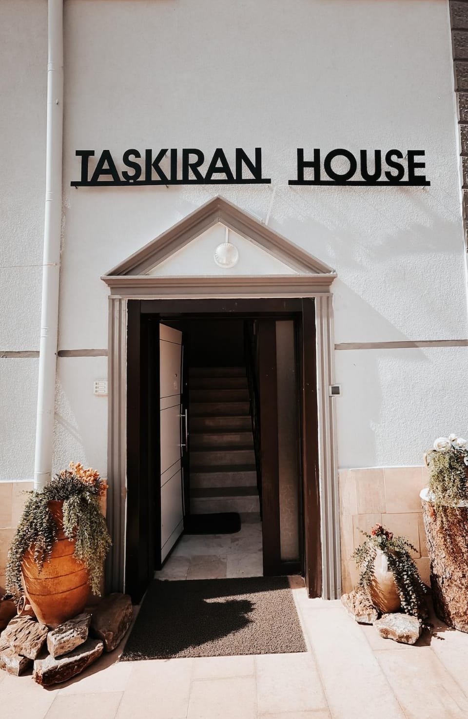 Facade/entrance, Property logo or sign