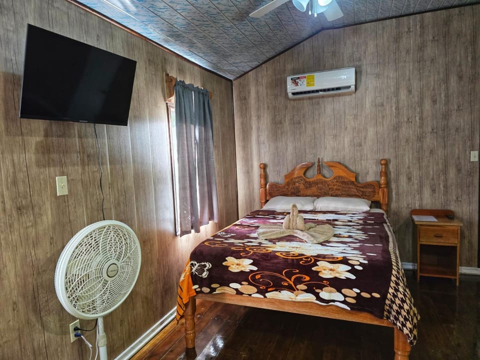 Bed, Bedroom, air conditioner