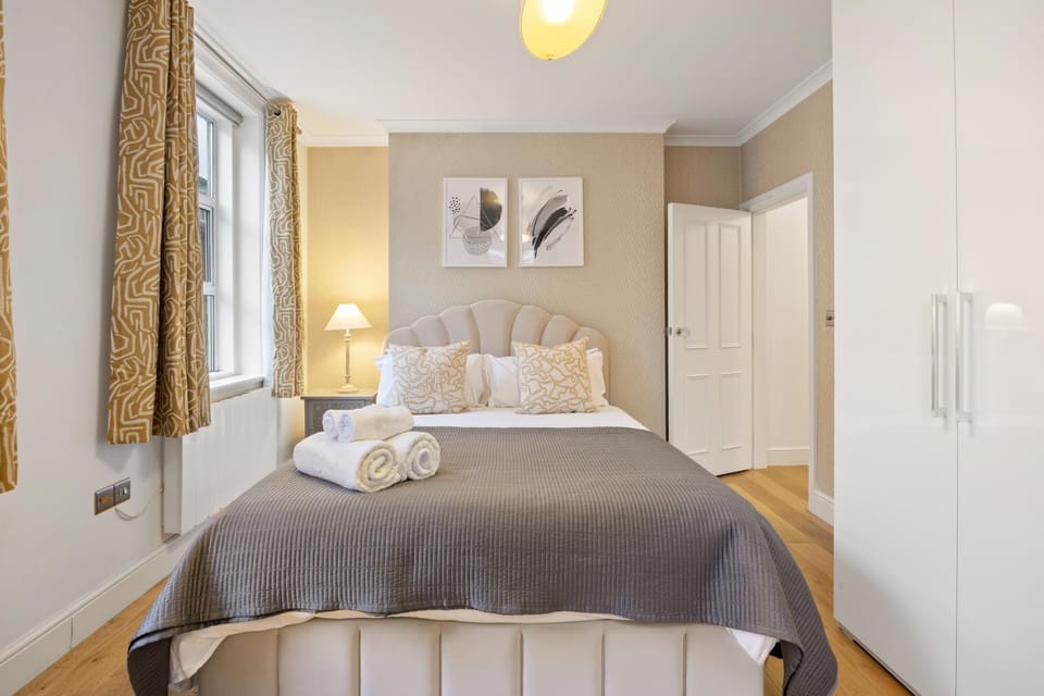 Bed, Bedroom, wardrobe