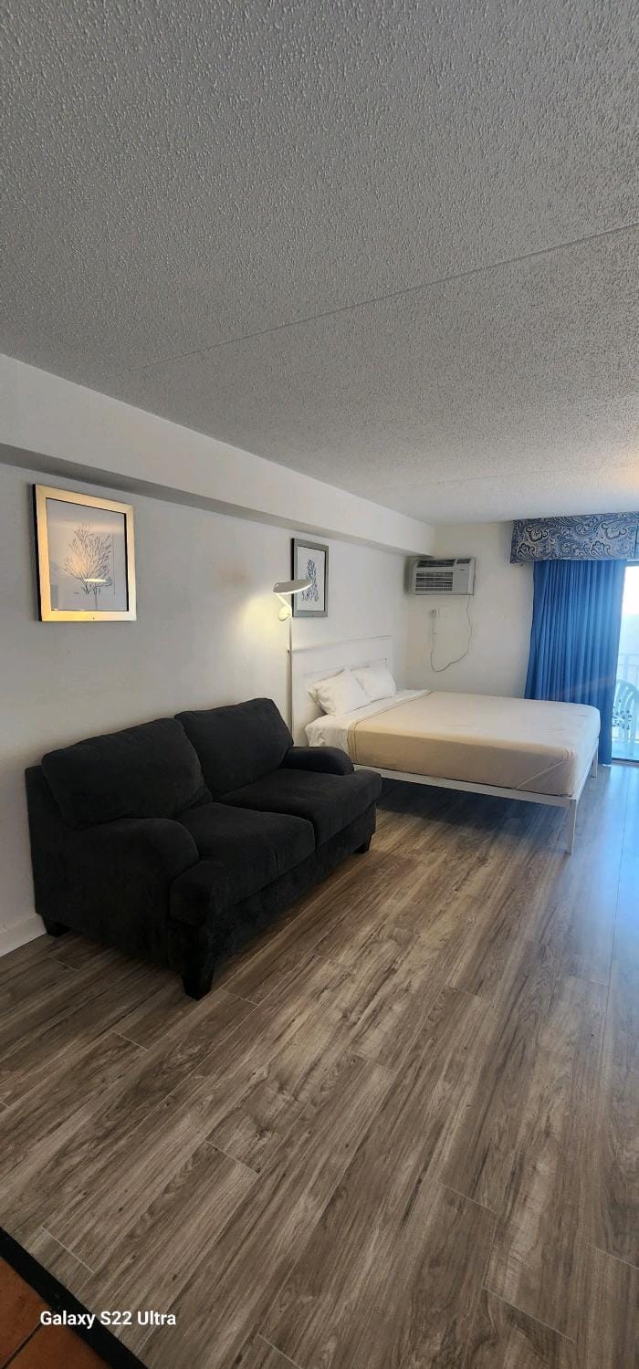 Oceanfront Efficiency T702 Apartment in Myrtle Beach