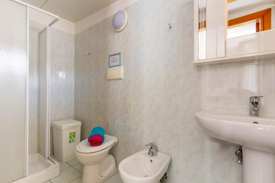 Shower, Toilet, Bathroom, bidet