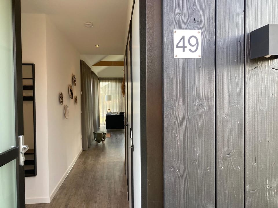 4-person chalet Albatros by the water with parking space House in Anjum