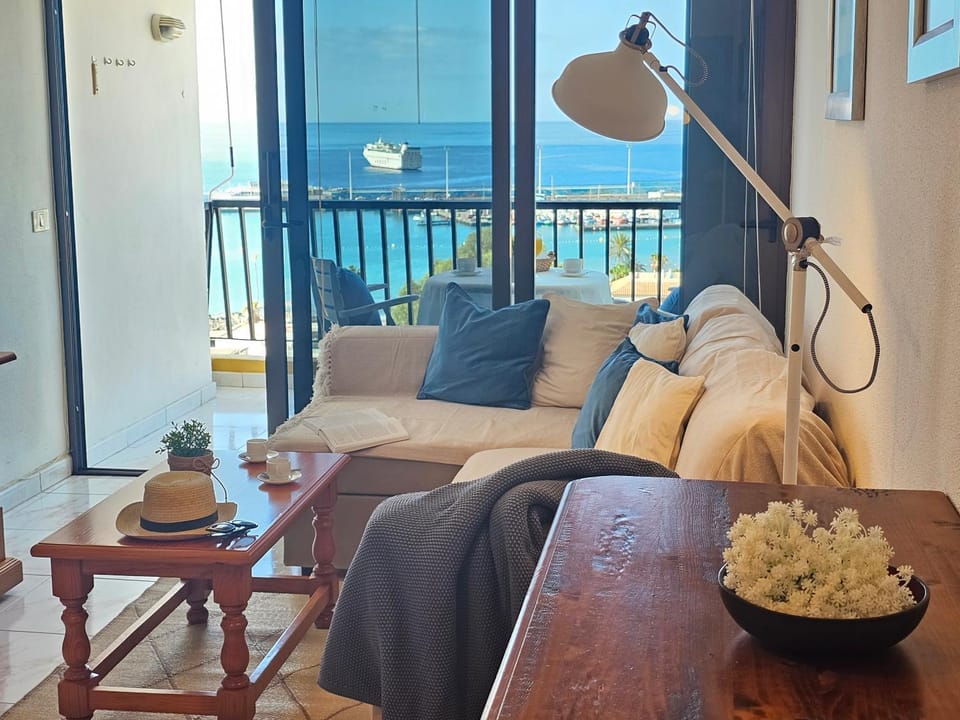 NEW SUNSHINE OCEAN APARTMENT ACHACAY, Los Cristianos, Tenerife Apartment in Los Cristianos