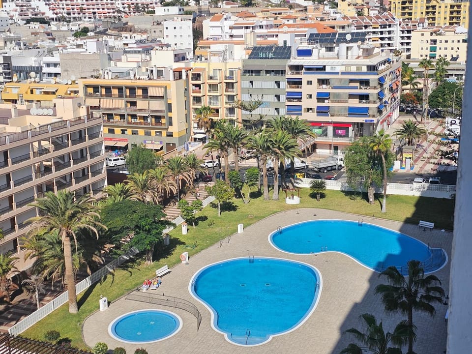 NEW SUNSHINE OCEAN APARTMENT ACHACAY, Los Cristianos, Tenerife Apartment in Los Cristianos