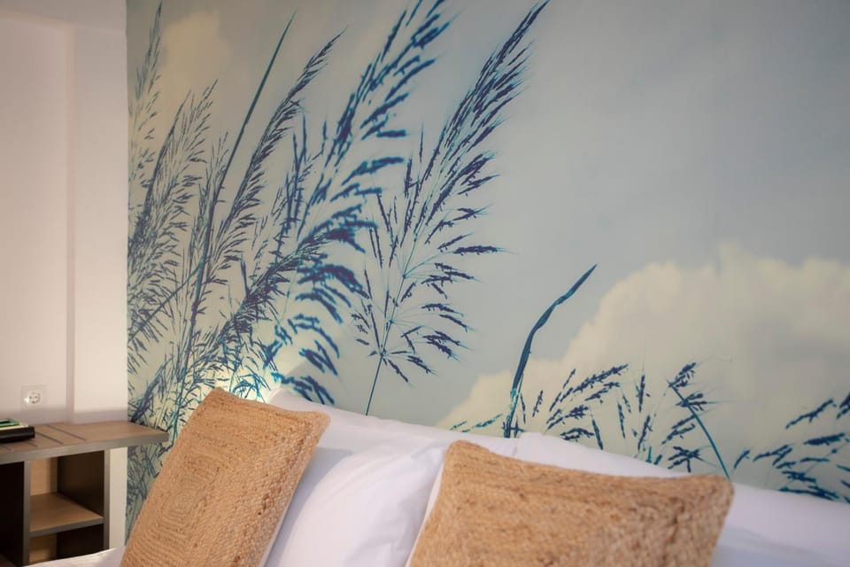 Bed, Decorative detail