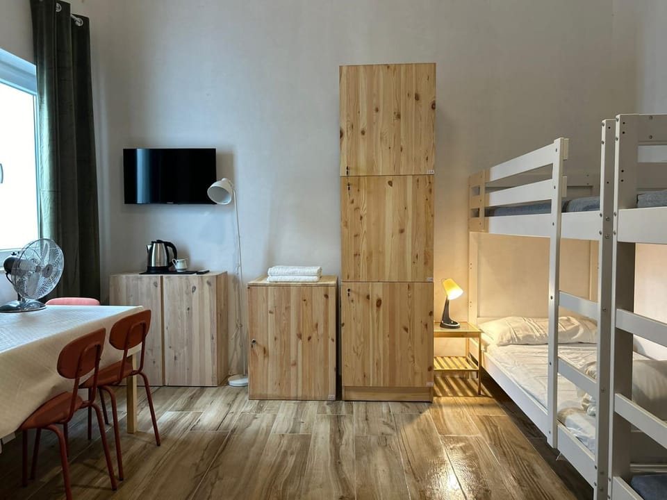 Dragon's Den Hostel Hostel in Attard