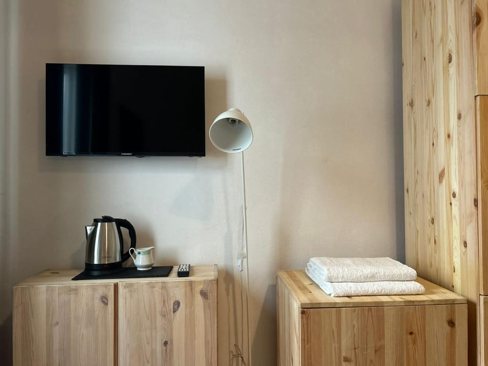 Dragon's Den Hostel Hostel in Attard