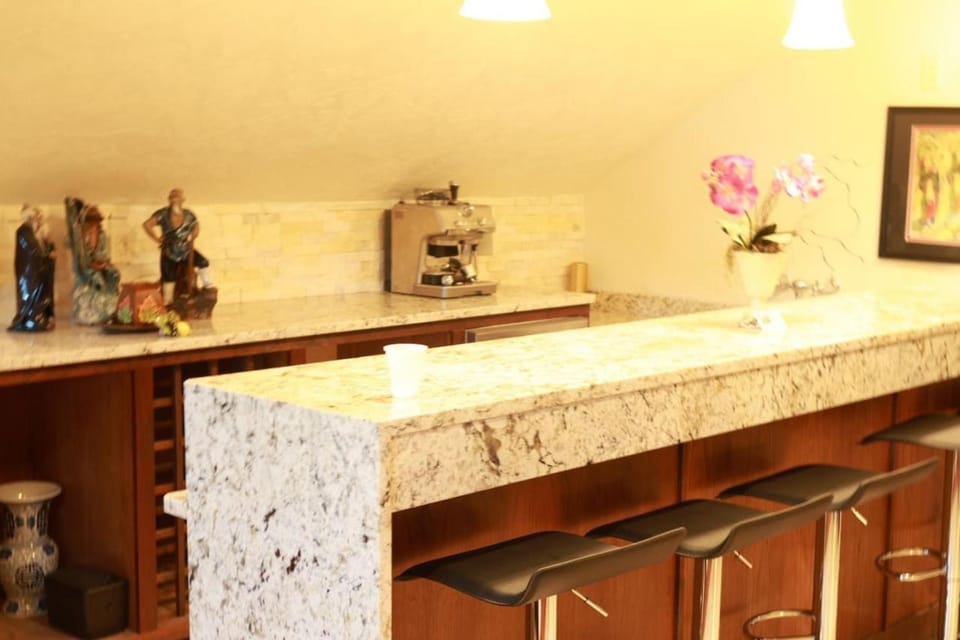 Chateau Connellsville Serenity Terrace Suite Hotel in Connellsville
