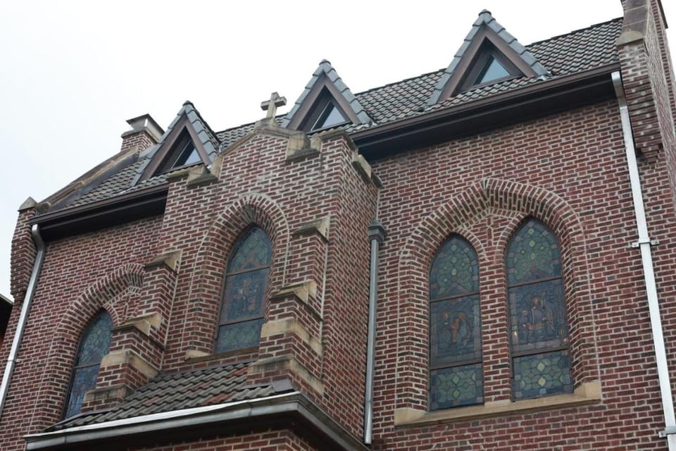 Chateau Connellsville Medieval Royal Chamber Hotel in Connellsville