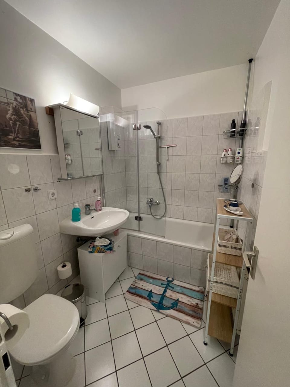 Shower, Toilet, Bathroom, Bath, towels