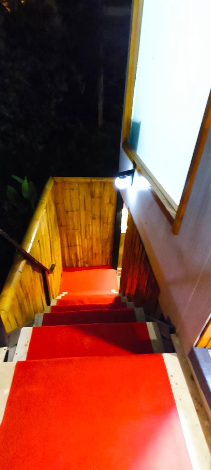 เดอะ ม้ง โฮมสเตย์ The Hmong Home Stay Chiangmai House in Thailand