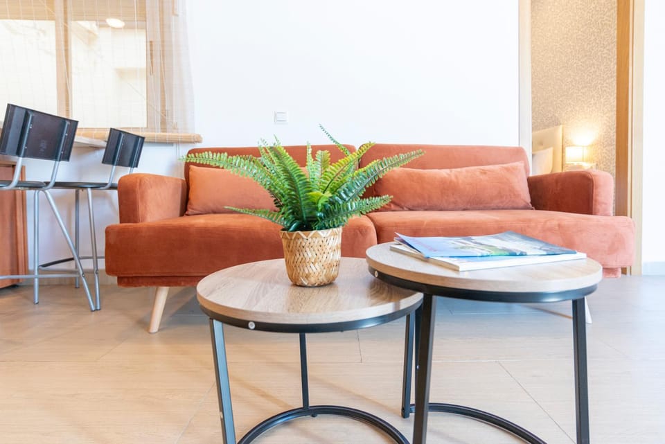 Living room, Decorative detail, Seating area