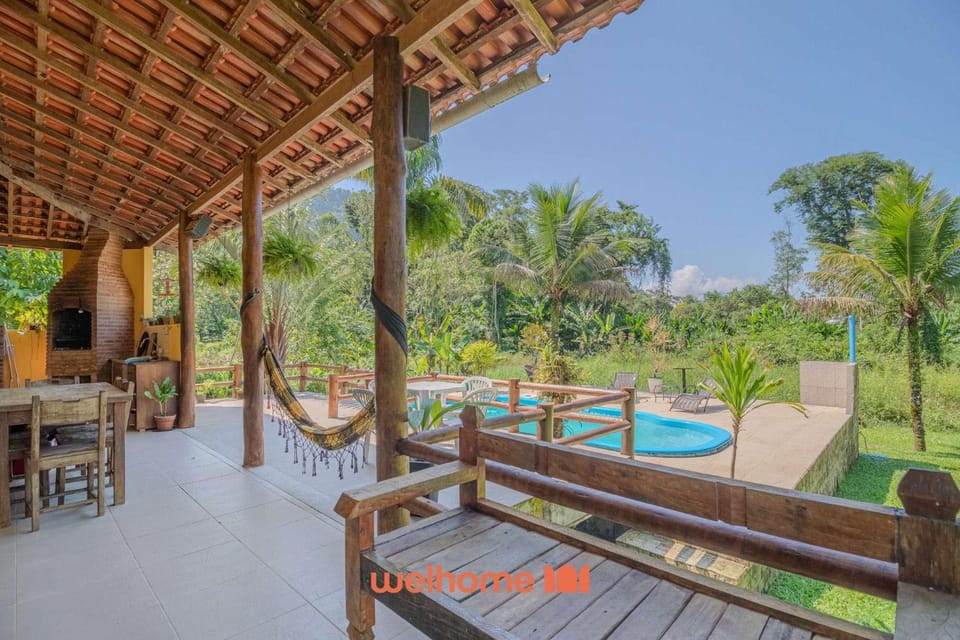 Seu refúgio com piscina, área verde e Churrasqueira House in State of Rio de Janeiro