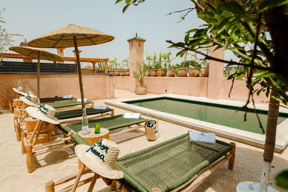 Swimming pool, Swimming pool