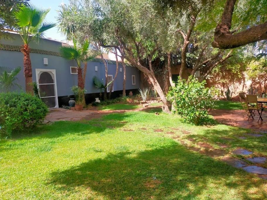 Property building, Garden, Garden view