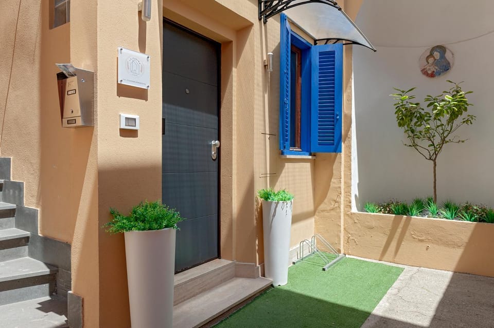La casina in borgo - suite with terrace Apartment in Livorno