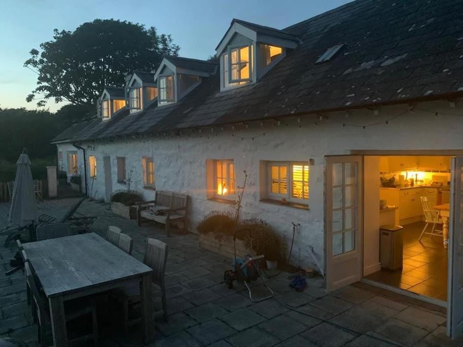 Luxury coast house, with views of Nefyn bay Villa in Wales