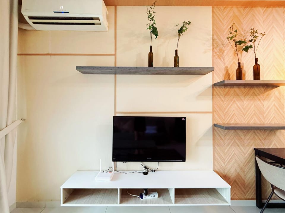 TV and multimedia, air conditioner