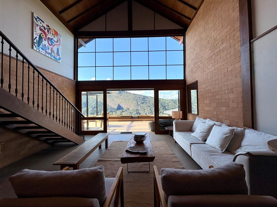 Living room, Mountain view