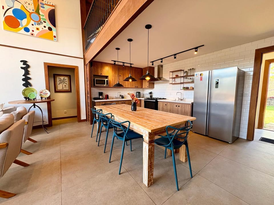 Kitchen or kitchenette, Dining area, minibar, oven, pet friendly, stove
