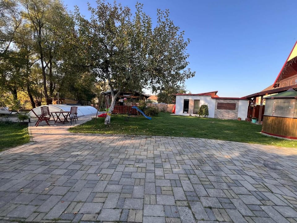 Vila pri Váhu Bed and Breakfast in Slovakia