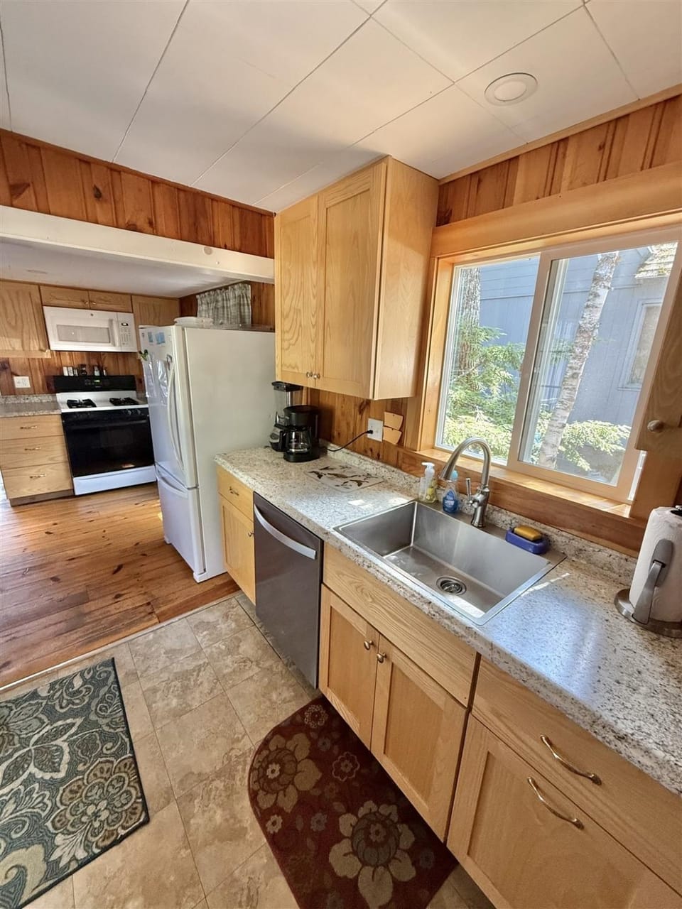 CAMP LINDY LIMIT 7 cottage Villa in Sebago Lake