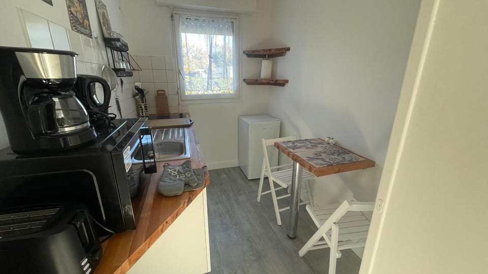Studio avec jardin centre ville Cabourg La Roseraie Apartment in Cabourg