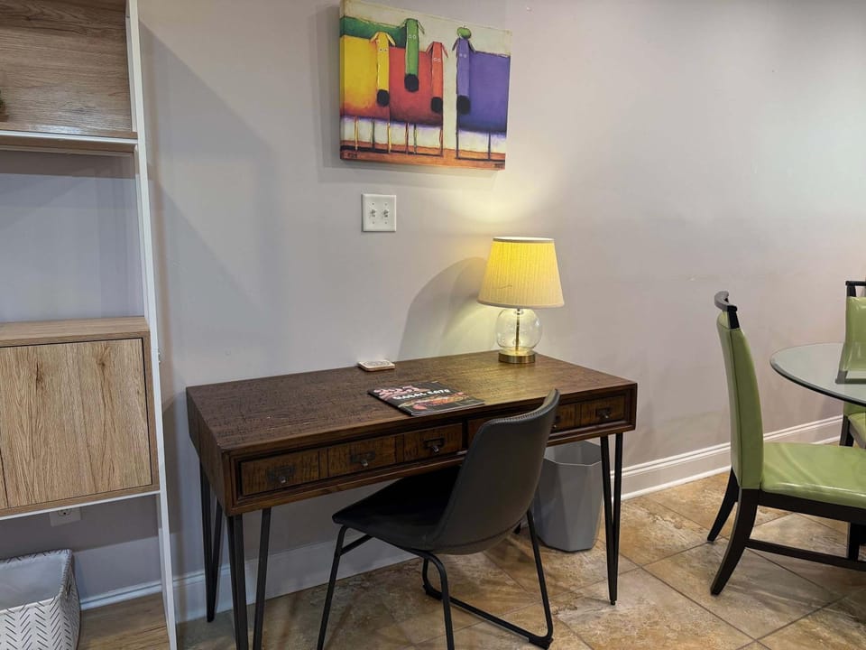 2 BR apartment with laundry pool Apartment in Baton Rouge