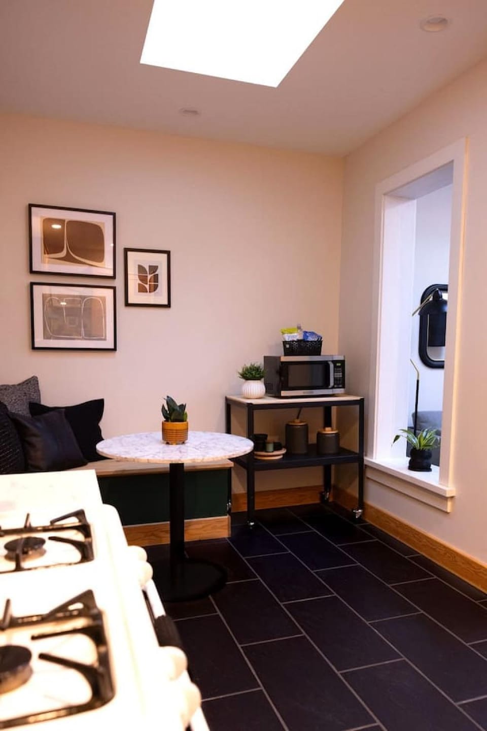 Charming and Cozy Studio in DT Northfield Apartment in Northfield