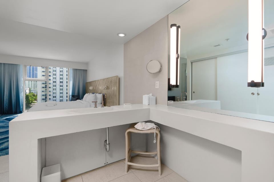 Bathroom, towels