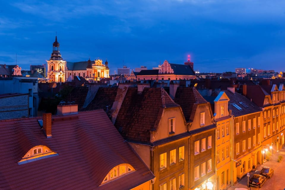 Night, View (from property/room), City view, Landmark view