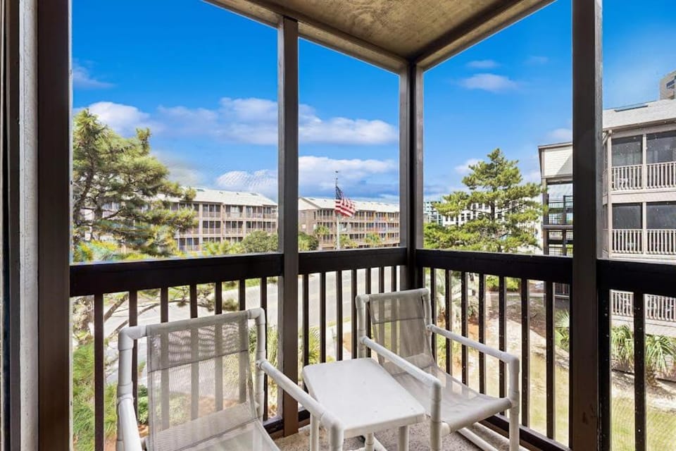 Tilghman Beach & Racquet 214 Apartment in North Myrtle Beach