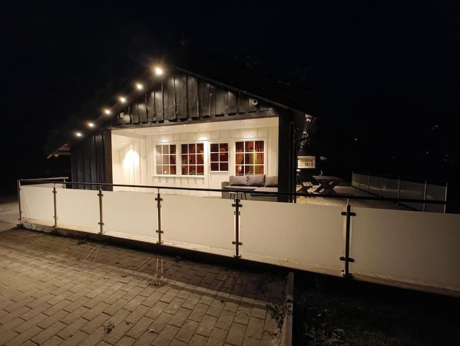 Night, Balcony/Terrace