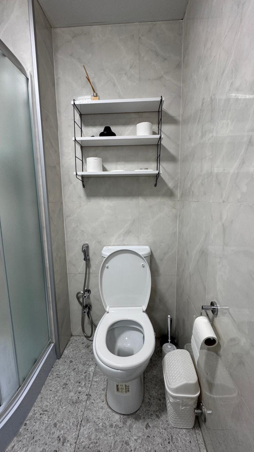 Toilet, Bathroom