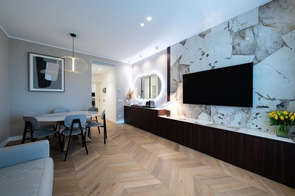 Palazzo Fontana Duomo View Golden House Apartment in Milan
