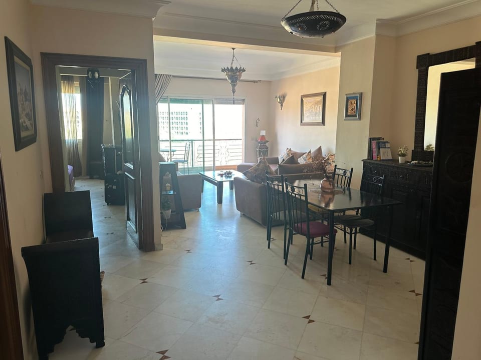 Magnifique appartement 2 chambres et piscine de standing Apartment in Marrakesh
